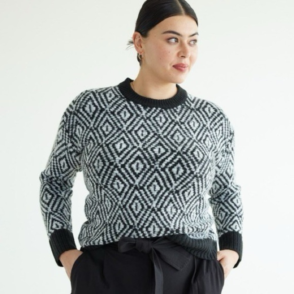 Reitmans Monochrome Geometric Sweater
